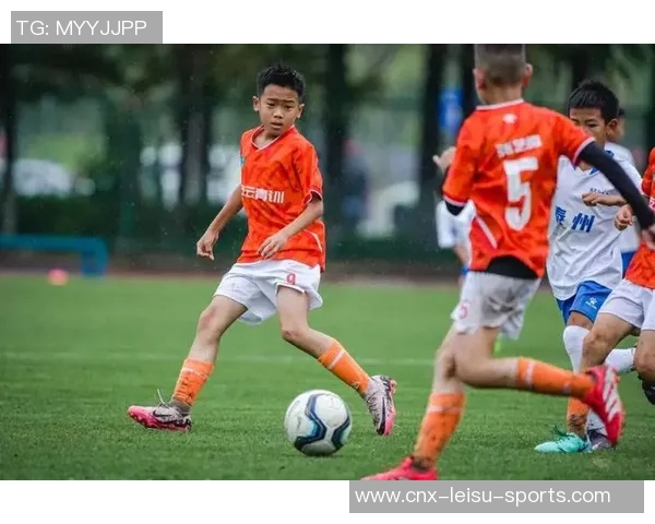 安徽足球崛起之路探秘:从青训到职业联赛的全面发展与挑战 安徽足球崛起之路探秘:从青训到职业联赛的全面发展与挑战